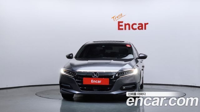 Honda Accord 2.0 Hybrid Touring — пробег 105 031 км — фото 3 из 5