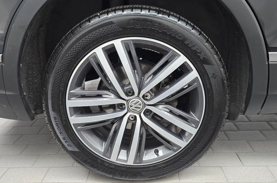 Volkswagen Tiguan 2.0 TDI Prestige — пробег 75 611 км — фото 5 из 5