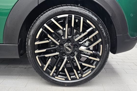 Mini Cooper 5 Door Favoured — пробег 9 229 км — фото 5 из 5