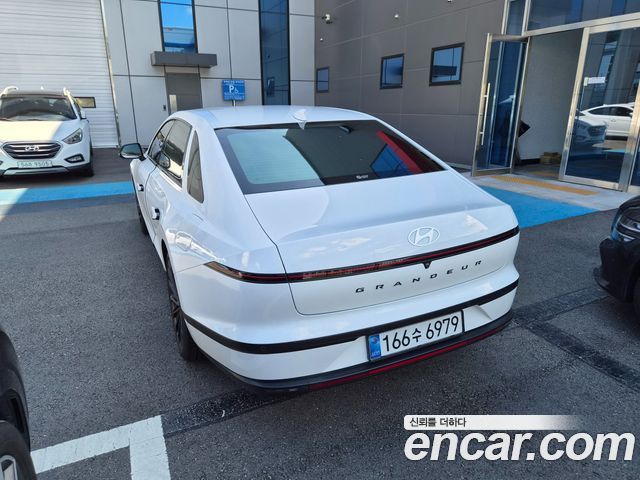 Hyundai Grandeur 2,5 Gasoline 2WD Honors — пробег 12 000 км — фото 5 из 5