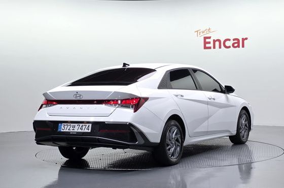 Hyundai AVANTE 1.6 Modern — пробег 10 044 км — фото 2 из 5