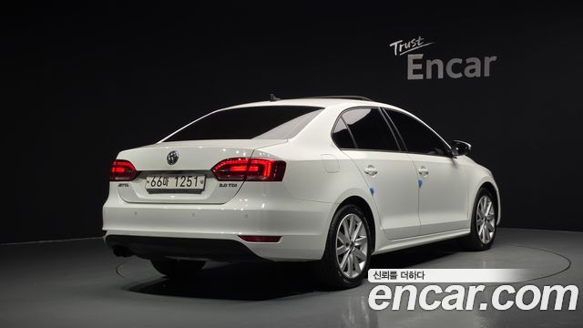 Volkswagen Jetta 2.0 TDI 6th — пробег 185 973 км — фото 2 из 5