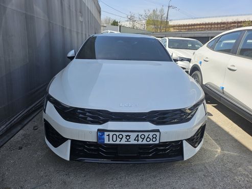 Kia K5 2.0 Prestige — пробег 3 555 км — фото 1 из 5