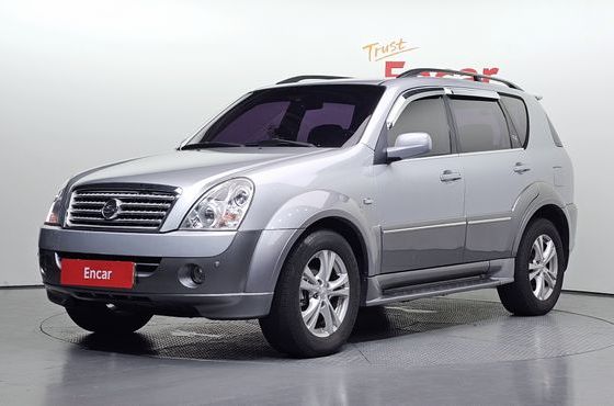 Ssangyong Rexton 2WD RX6 Deluxe — пробег 183 654 км — фото 1 из 5