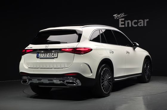 Mercedes-Benz GLC-Class GLC300 4MATIC AMG Line — пробег 5 944 км — фото 2 из 5