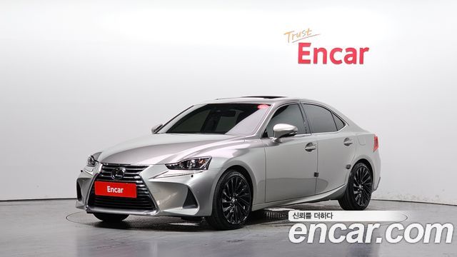 Lexus IS Supreme — пробег 36 556 км — фото 1 из 5