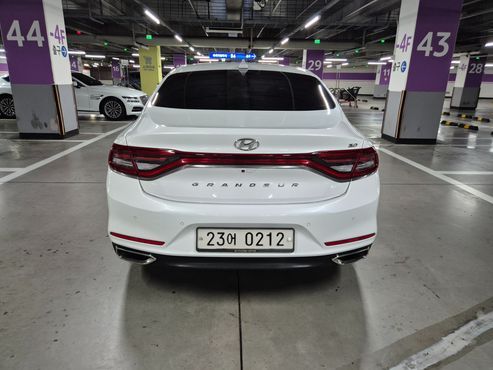 Hyundai Grandeur 2.4 Premium Special — пробег 187 335 км — фото 4 из 5