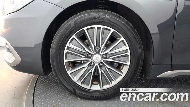 Hyundai Grandeur Premium — пробег 136 140 км — фото 5 из 5
