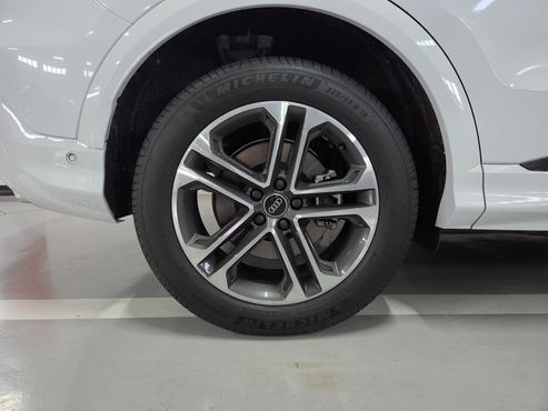Audi Q5 40 TFSI Quiattro Advanced — пробег 1 200 км — фото 5 из 5