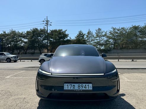 Tesla Model Y RWD — пробег 7 300 км — фото 2 из 5