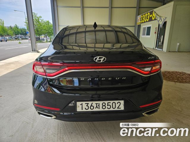 Hyundai Grandeur 2.2 Diesel Premium Special — пробег 151 243 км — фото 4 из 5