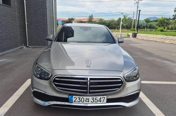 Mercedes-Benz E-Class E220d 4MATIC Exclusive — пробег 55 897 км — фото 3 из 5