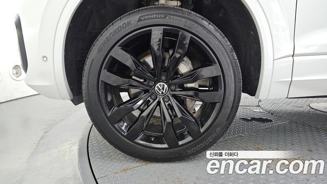 Volkswagen Touareg из Кореи Encar