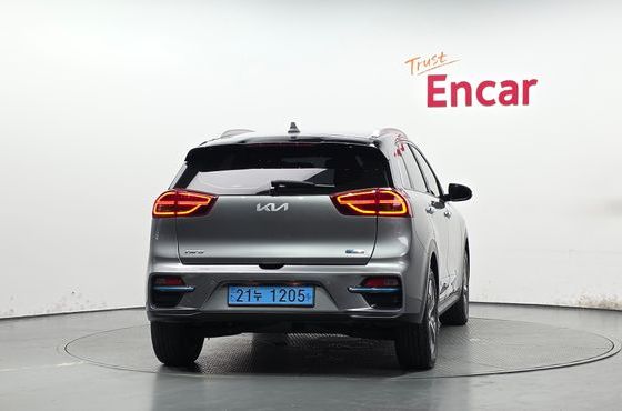 Kia Niro Noblesse — пробег 77 636 км — фото 4 из 5