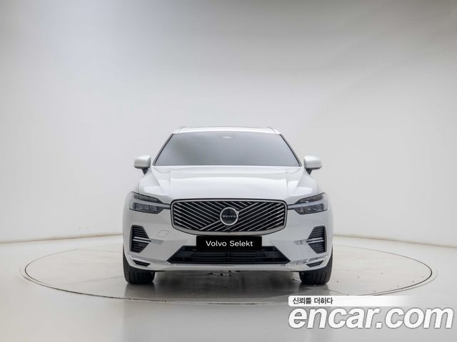 Volvo XC60 T8 Ultra Bright — пробег 5 628 км — фото 3 из 5