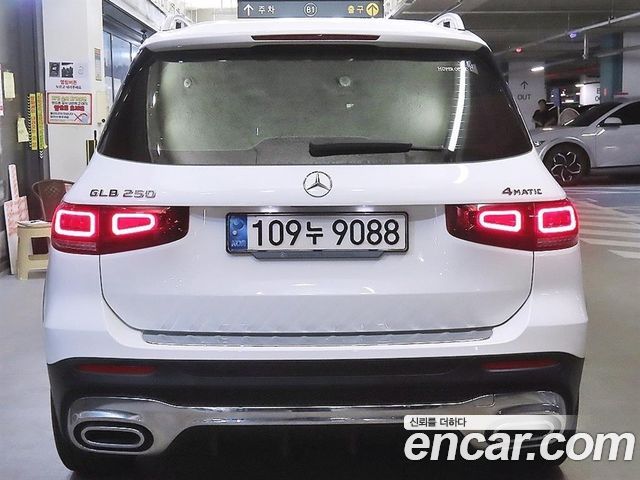 Mercedes-Benz GLB-Class из Кореи Encar