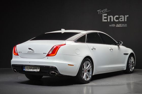 Jaguar XJ 3.0 SC AWD Portfolio LWB X351 — пробег 102 079 км — фото 2 из 5