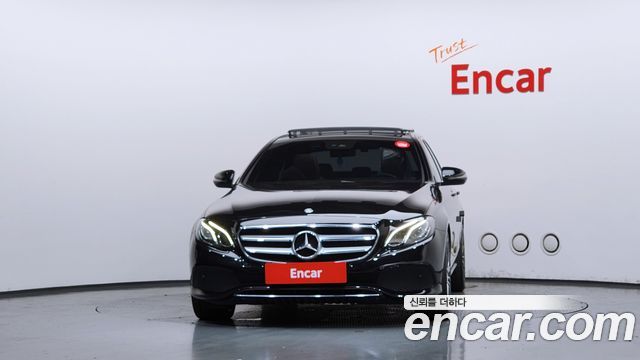 Mercedes-Benz E-Class из Кореи Encar