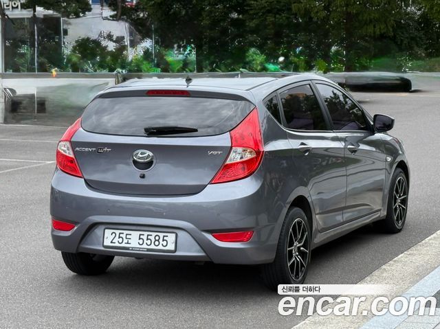 Hyundai Accent Diesel WIT 1.6 VGT Smart — пробег 110 038 км — фото 2 из 5