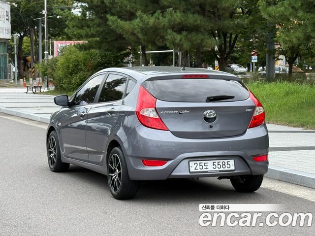 Hyundai Accent Diesel WIT 1.6 VGT Smart — пробег 110 038 км — фото 4 из 5