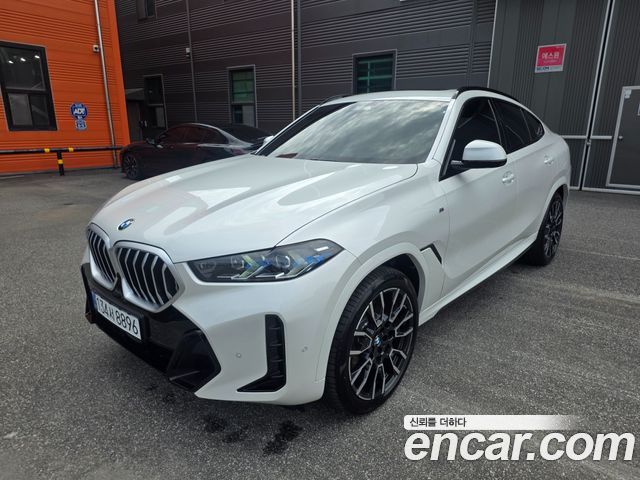 BMW X6 xDrive40i M Sport — пробег 635 км — фото 2 из 5