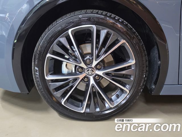 Toyota Prius из Кореи Encar