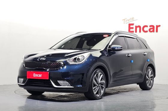 Kia Niro Prestige — пробег 144 654 км — фото 1 из 5
