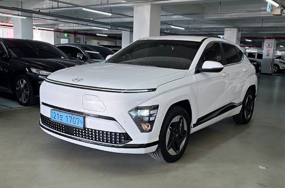 Hyundai Kona Standard E-Value+ — пробег 21 700 км — фото 1 из 5