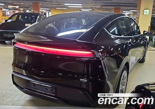 Tesla Model Y L Long Range AWD — пробег 1 км — фото 5 из 5