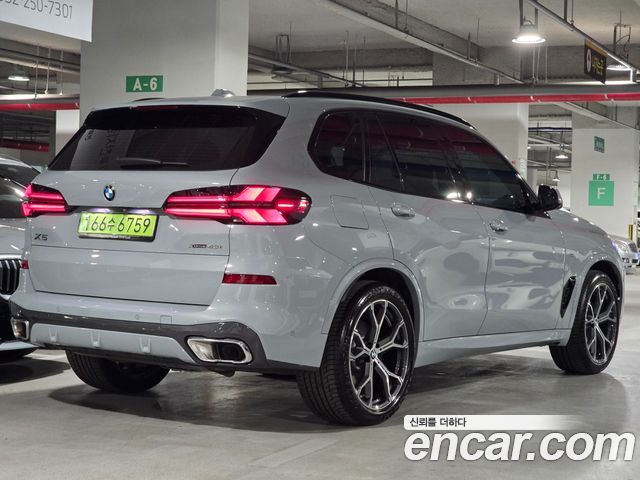 BMW X5 xDrive 40i M Sport — пробег 4 204 км — фото 2 из 5