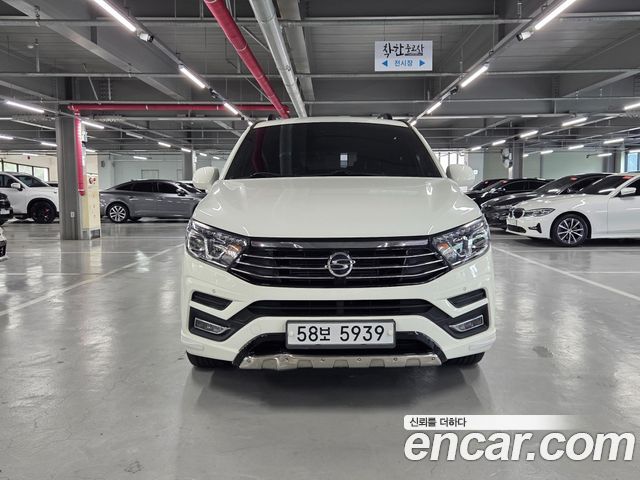 Ssangyong KORANDO 4WD Extreme Sport 9-Seater — пробег 109 564 км — фото 2 из 5