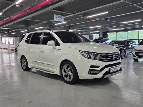 Ssangyong KORANDO 4WD Extreme Sport 9-Seater — пробег 109 564 км — фото 3 из 5
