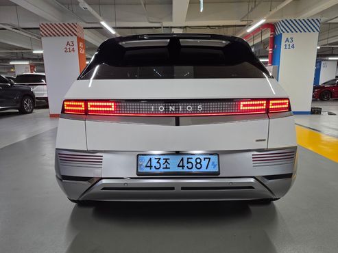 Hyundai Ioniq5 Long Range AWD Prestige — пробег 24 768 км — фото 4 из 5