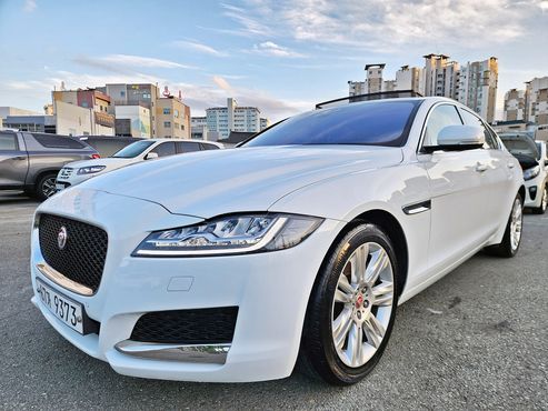 Jaguar XF 20d Portfolio AWD — пробег 105 461 км — фото 2 из 5