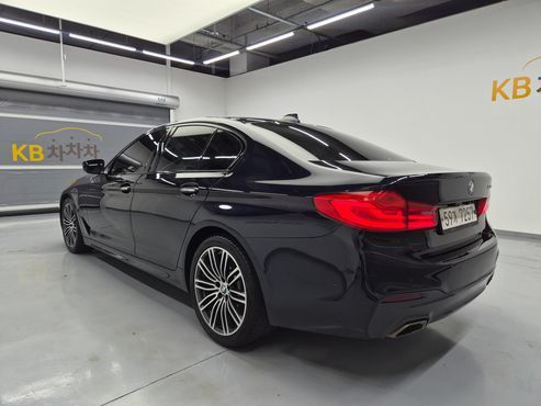 BMW 5-Series 530d M Sport Package — пробег 166 259 км — фото 2 из 5
