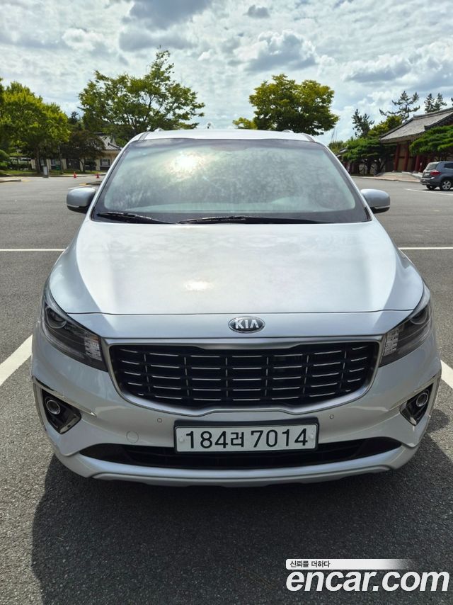 Kia Carnival из Кореи Encar