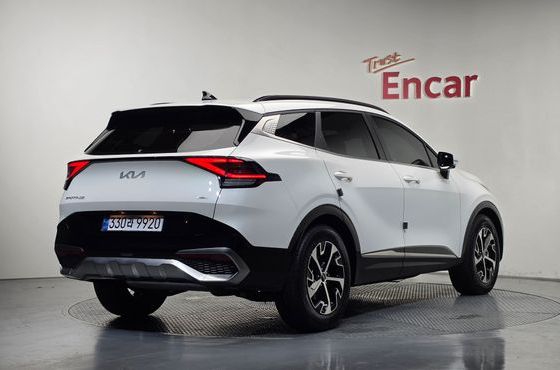 Kia Sportage Signature 2WD — пробег 36 933 км — фото 2 из 5