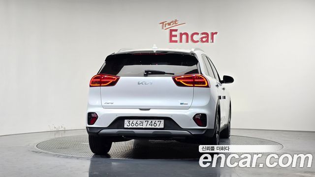 Kia Niro 1.6 HEV Prestige — пробег 97 039 км — фото 4 из 5