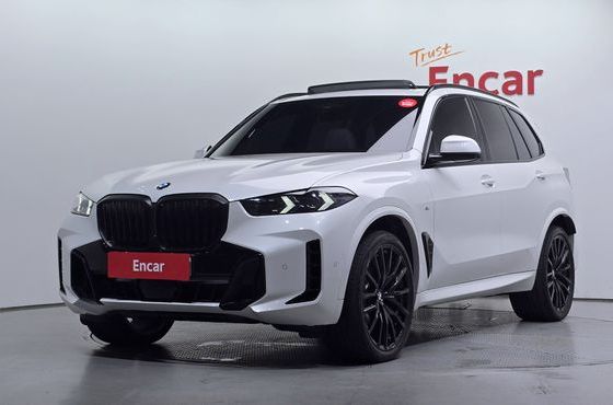 BMW X5 xDrive 40i M sports Onlie Exclusive Edition — пробег 8 781 км — фото 1 из 5