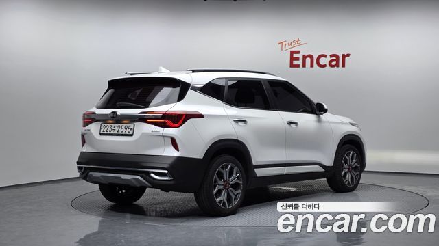 Kia Seltos из Кореи Encar