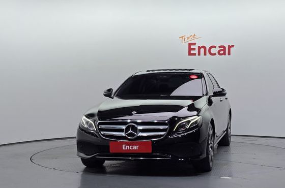 Mercedes-Benz E-Class E220d Avantgarde — пробег 94 671 км — фото 3 из 5
