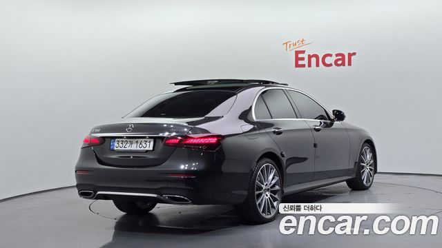 Mercedes-Benz E-Class E350 4MATIC AMG Line — пробег 12 508 км — фото 2 из 5