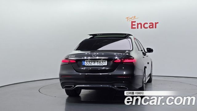 Mercedes-Benz E-Class E350 4MATIC AMG Line — пробег 12 508 км — фото 4 из 5