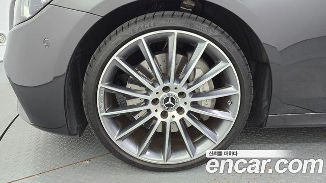 Mercedes-Benz E-Class E350 4MATIC AMG Line — пробег 12 508 км — фото 5 из 5