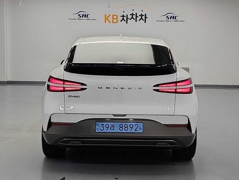 Genesis GV60 Standard — пробег 36 247 км — фото 3 из 5