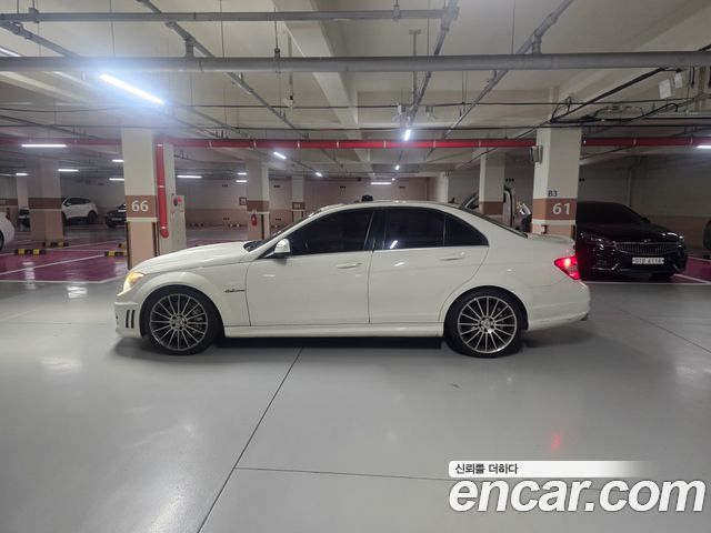 Mercedes-Benz C-Class C63 AMG Sedan — пробег 932 000 км — фото 2 из 5