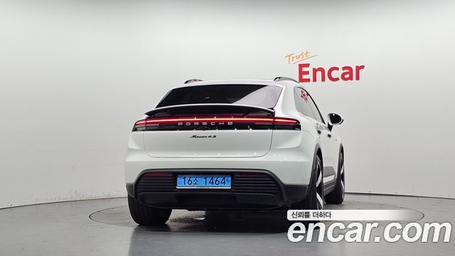 Porsche Macan из Кореи Encar