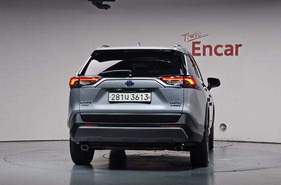 Toyota RAV4 2.5 4WD Hybrid — пробег 49 771 км — фото 4 из 5