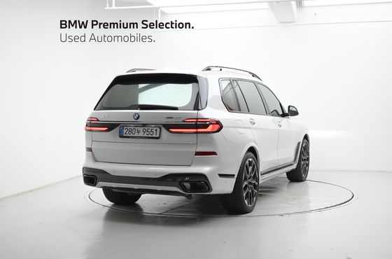 BMW X7 xDrive 40i M Sport 6STR — пробег 12 719 км — фото 2 из 5