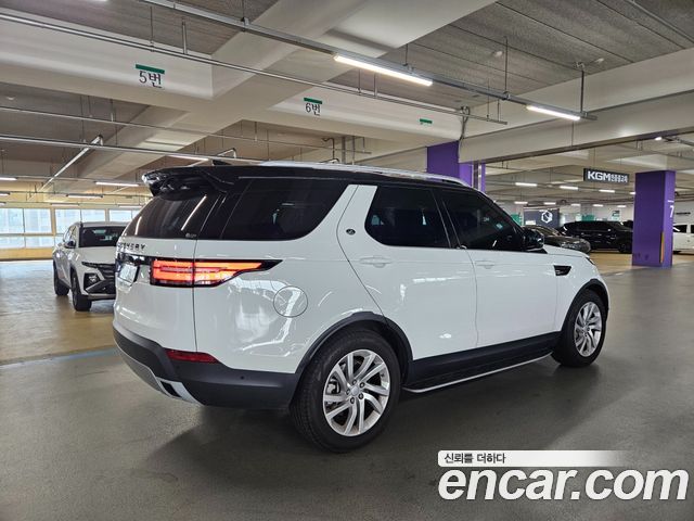 Land Rover Discovery 3.0 SD6 HSE — пробег 26 000 км — фото 4 из 5